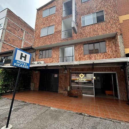 Hotel Picasso 70 Μεντεγίν Εξωτερικό φωτογραφία