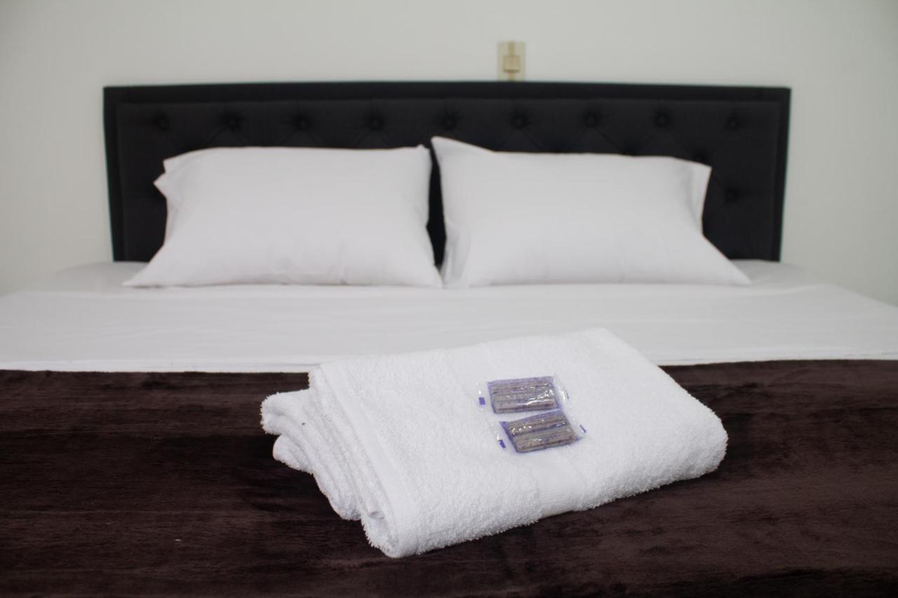 Hotel Picasso 70 Μεντεγίν Εξωτερικό φωτογραφία