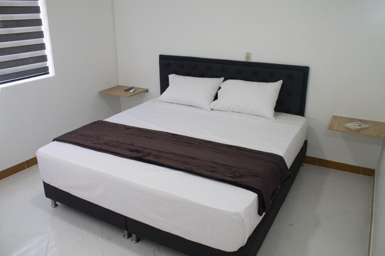 Hotel Picasso 70 Μεντεγίν Εξωτερικό φωτογραφία