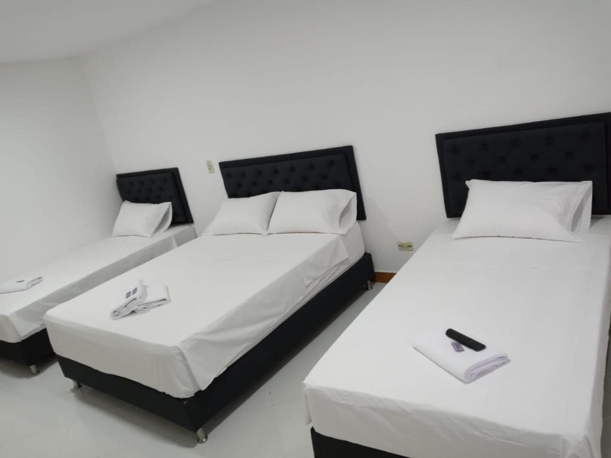 Hotel Picasso 70 Μεντεγίν Εξωτερικό φωτογραφία