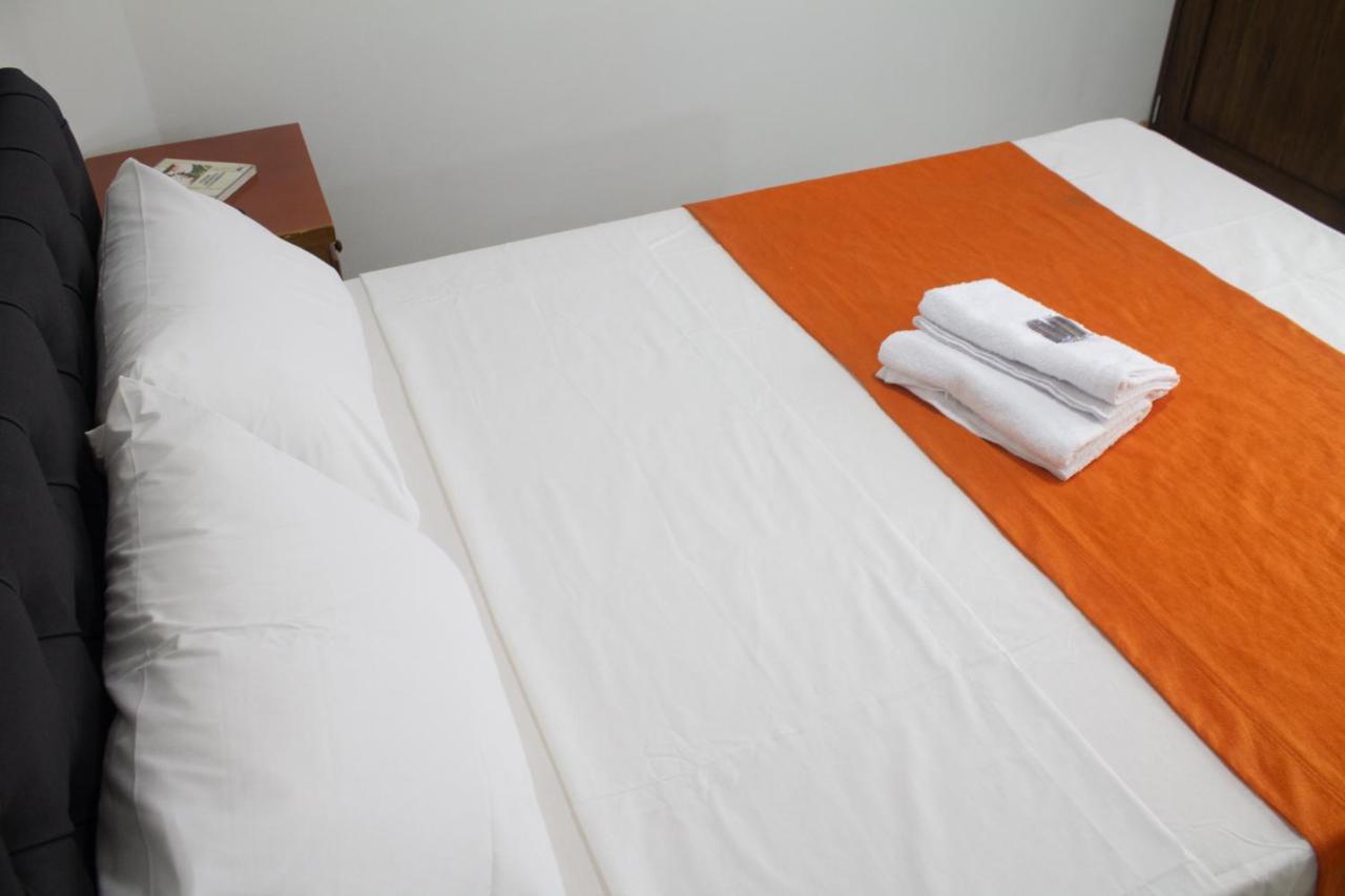 Hotel Picasso 70 Μεντεγίν Εξωτερικό φωτογραφία