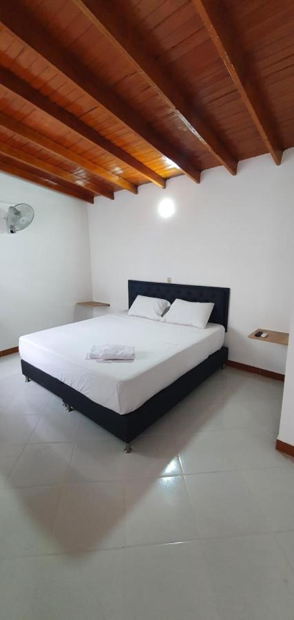 Hotel Picasso 70 Μεντεγίν Εξωτερικό φωτογραφία