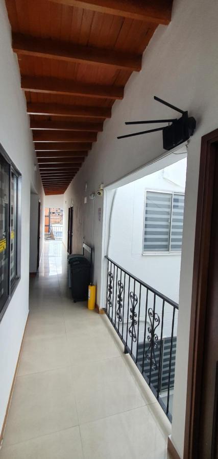 Hotel Picasso 70 Μεντεγίν Εξωτερικό φωτογραφία