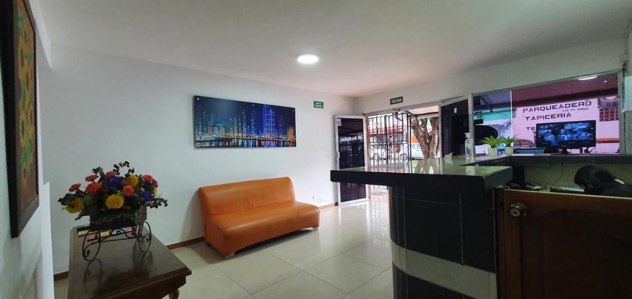 Hotel Picasso 70 Μεντεγίν Εξωτερικό φωτογραφία