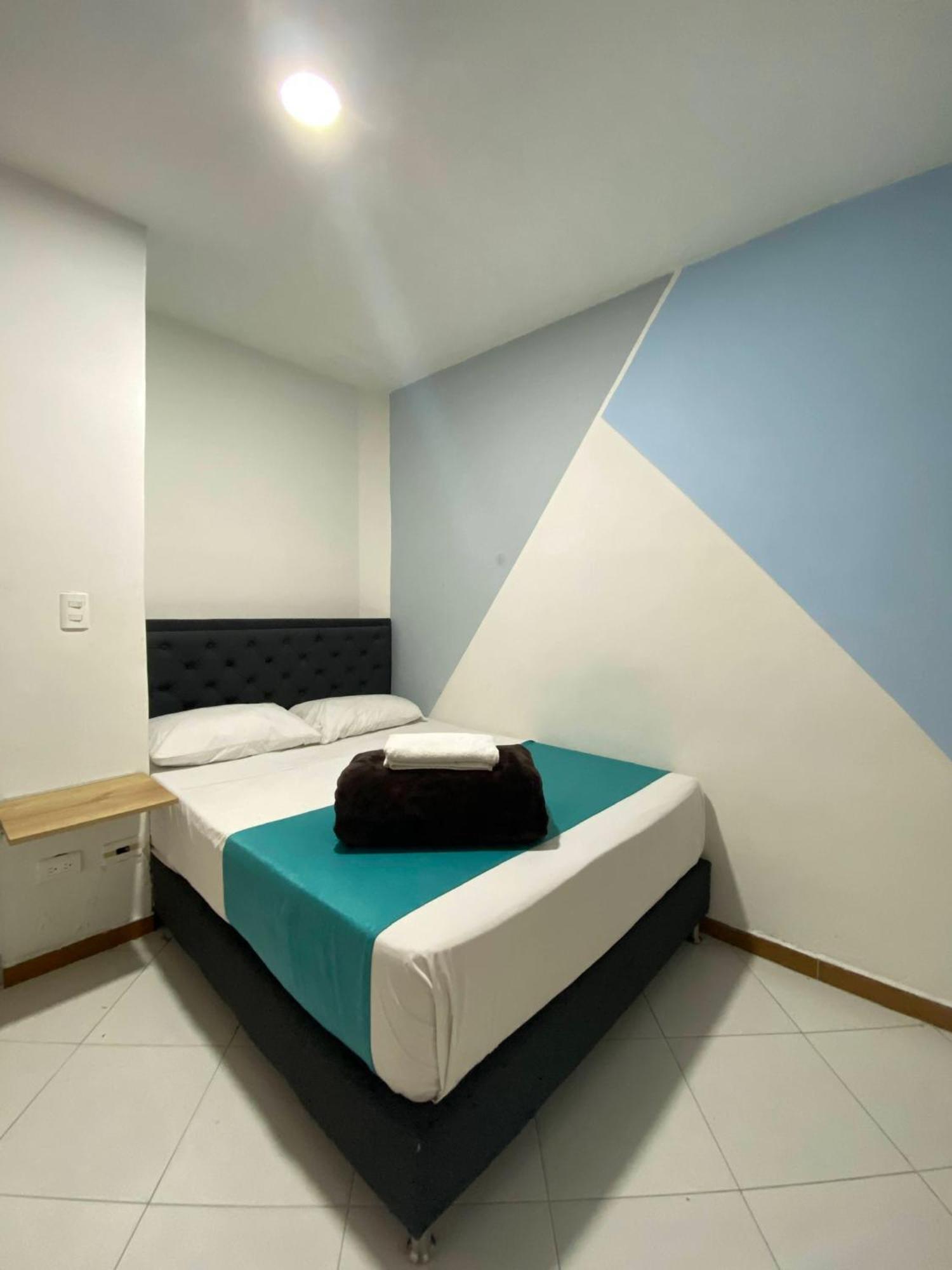 Hotel Picasso 70 Μεντεγίν Εξωτερικό φωτογραφία