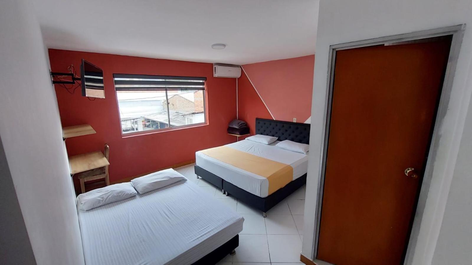 Hotel Picasso 70 Μεντεγίν Εξωτερικό φωτογραφία